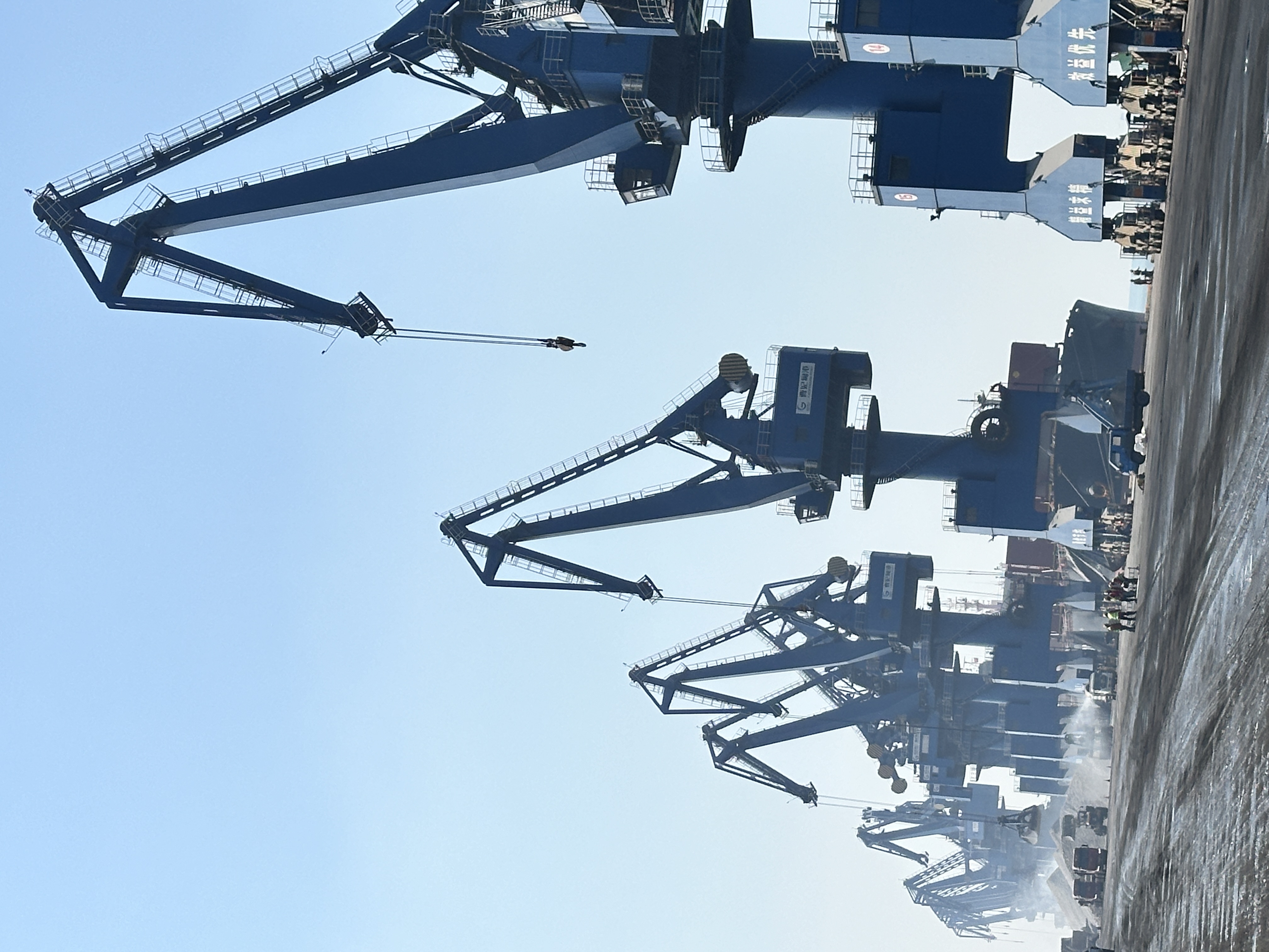 Bulk material loading and movement scene