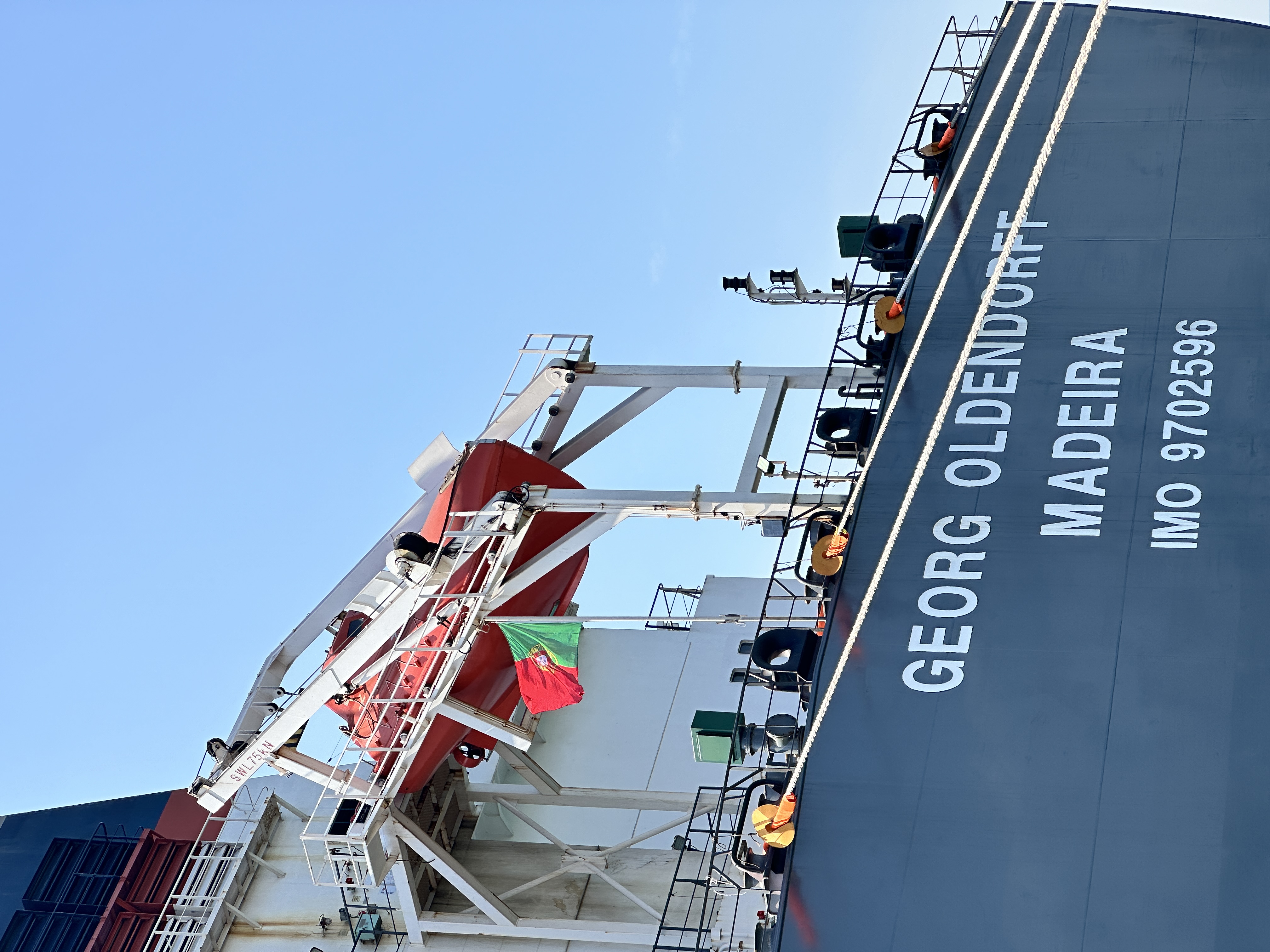 Expanded cement and clinker production complex near Gabon's coast