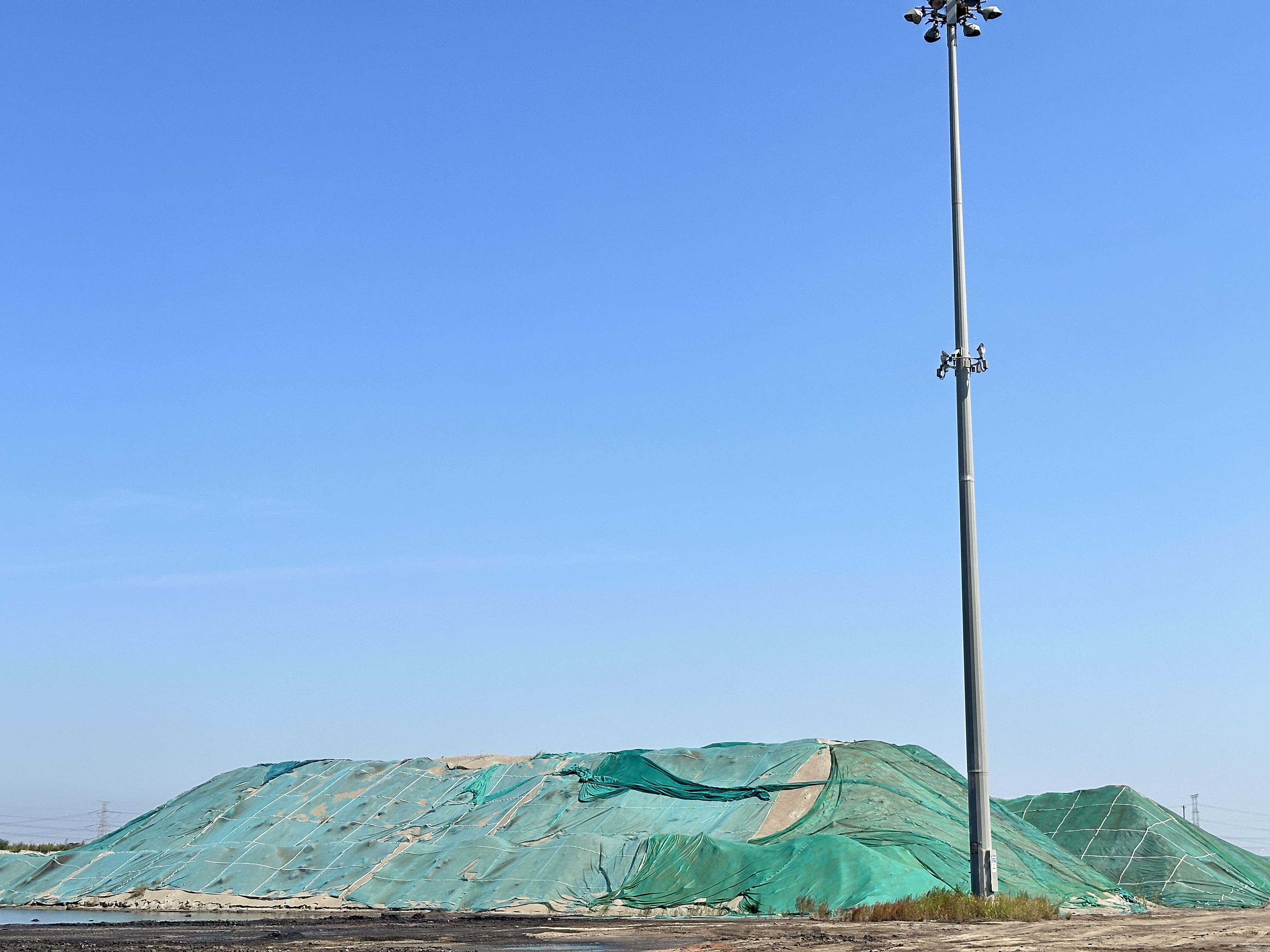 European steel plant and cement blending terminal linked by steelmaking slag reuse