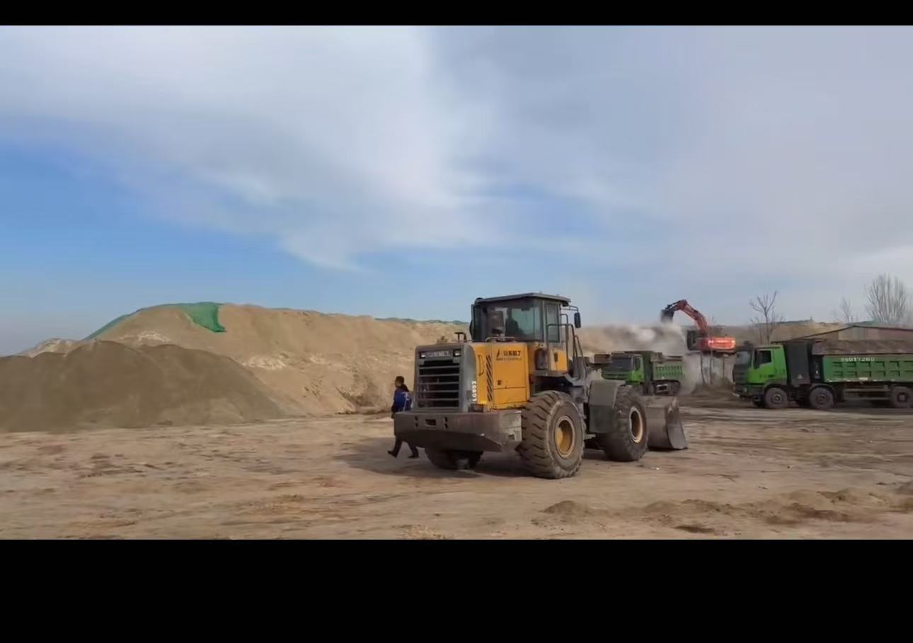 Bulk material stockyard highlighting readiness for cementitious export cargoes